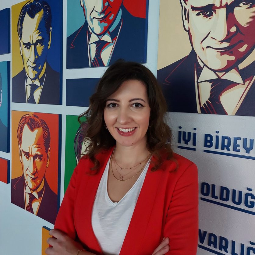 Emine Ceren Aybek, Türkiye İş Bankası
